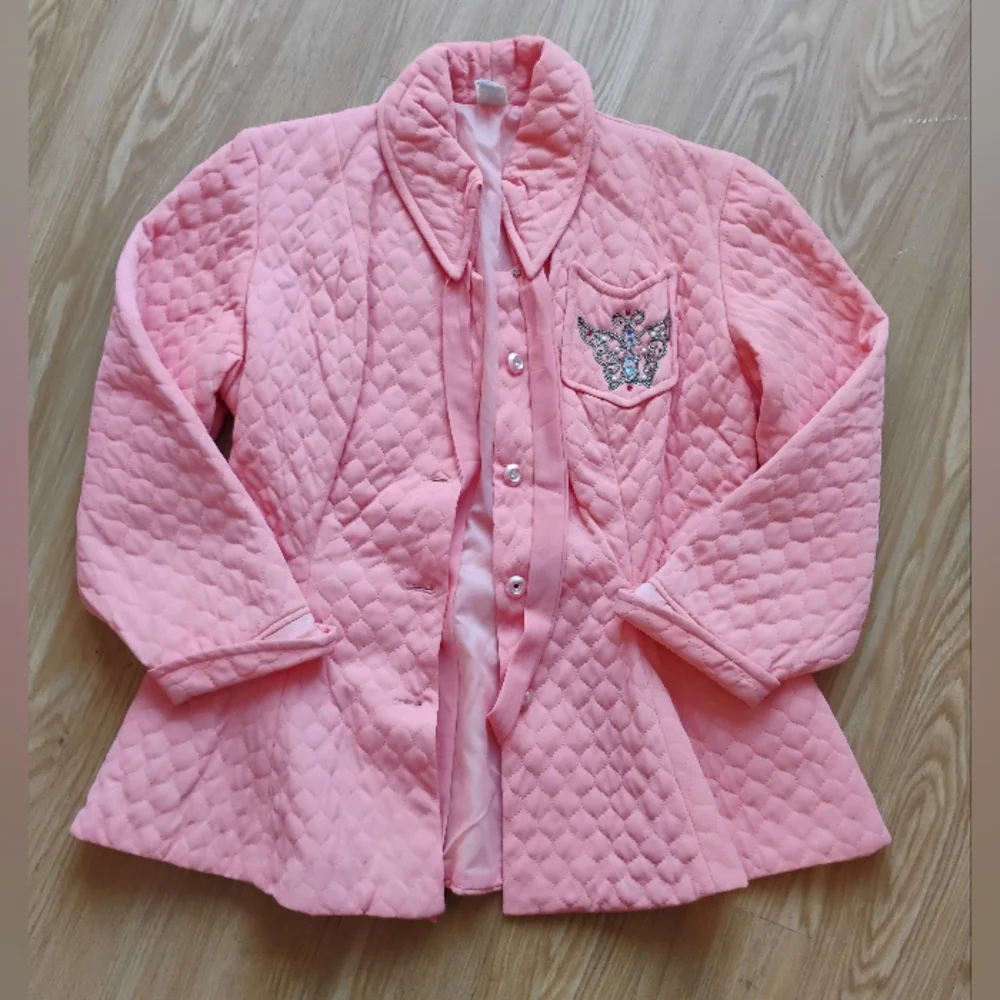 Gorgeous 40's Quilted Coral Jacket Size M/L. - Picture 8 of 12
